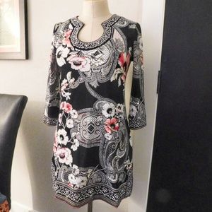 White House Black Market Floral Tunic